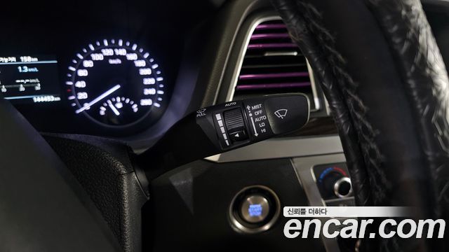 Genesis G80 3.3 GDI AWD Luxury 2018 — фото 17
