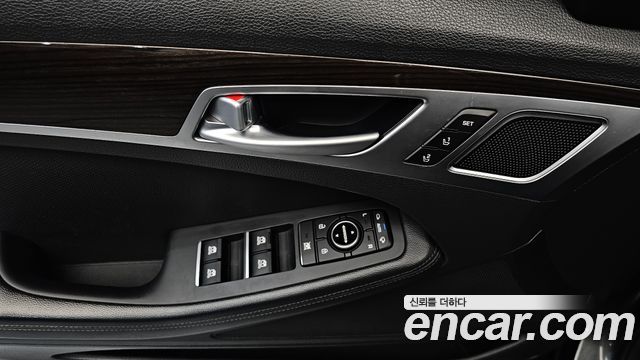 Genesis G80 3.3 GDI AWD Luxury 2018 — фото 18
