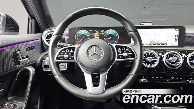 Mercedes-Benz A-Class (W177) A220 Hatchback 2021 — фото 13