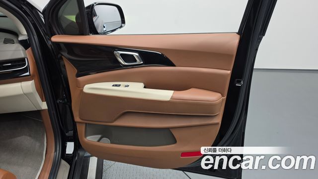 Kia Carnival (IV) Gasoline 9-Seater Hi Limousine (7-seater Limousine(Special vehicle) 2024 — фото 25