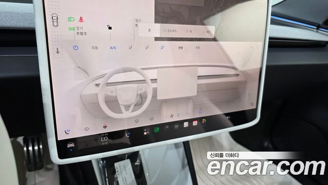 Tesla Model 3 RWD 2025 — фото 15
