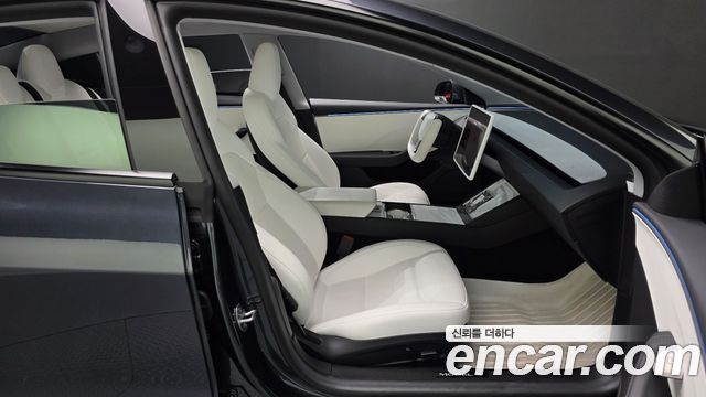 Tesla Model 3 RWD 2025 — фото 26