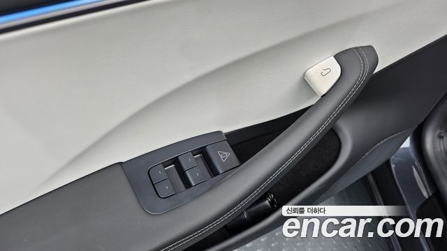 Tesla Model 3 RWD 2025 — фото 28