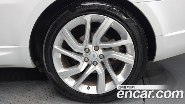Land Rover Range Rover Sport (II) 3.0 SDV6 HSE Dynamic 2018 — фото 21