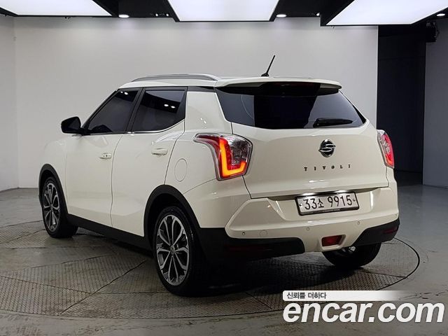 KG Mobility (SsangYong) Tivoli VX 2WD 2017 — фото 3
