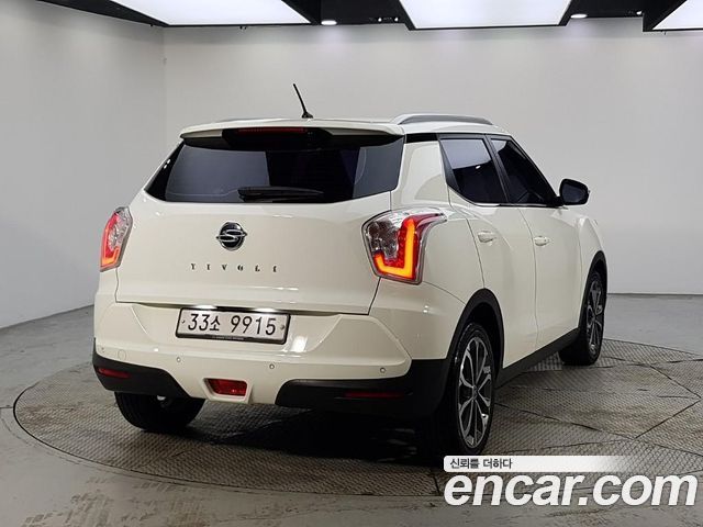 KG Mobility (SsangYong) Tivoli VX 2WD 2017 — фото 4
