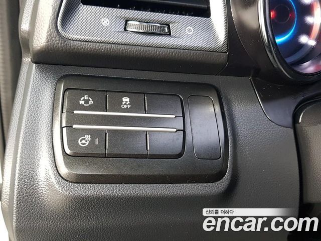 KG Mobility (SsangYong) Tivoli VX 2WD 2017 — фото 17