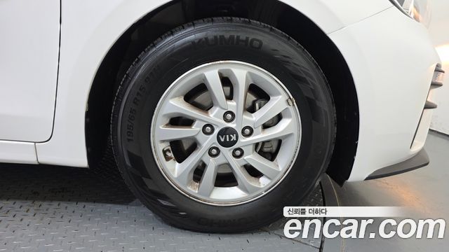 Kia K3 Luxury 2020 — фото 21