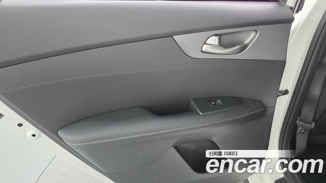 Kia K3 Luxury 2020 — фото 25
