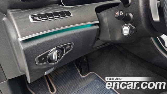 Mercedes-Benz E-Class (W213) E300 4MATIC Avnatgarde 2017 — фото 14