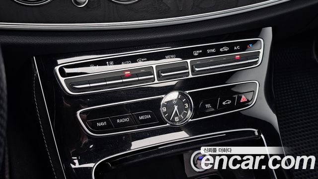 Mercedes-Benz E-Class (W213) E300 4MATIC Avnatgarde 2017 — фото 20