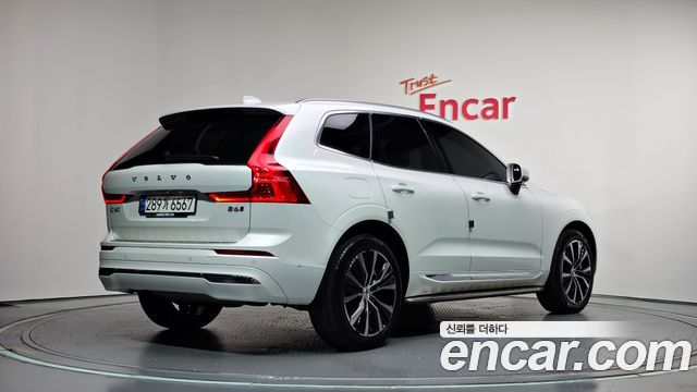 Volvo XC60 (II) B6 Ultimate Bright 2023 — фото 2