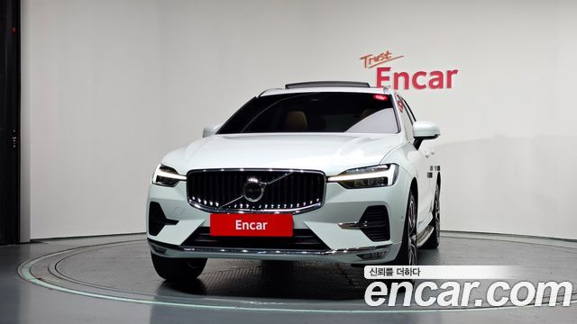 Volvo XC60 (II) B6 Ultimate Bright 2023 — фото 3