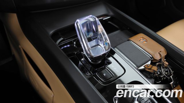 Volvo XC60 (II) B6 Ultimate Bright 2023 — фото 9