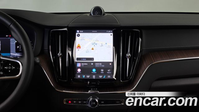 Volvo XC60 (II) B6 Ultimate Bright 2023 — фото 17