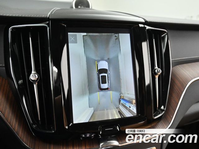 Volvo XC60 (II) B6 Ultimate Bright 2023 — фото 22