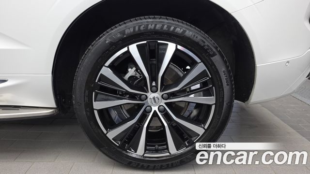 Volvo XC60 (II) B6 Ultimate Bright 2023 — фото 27