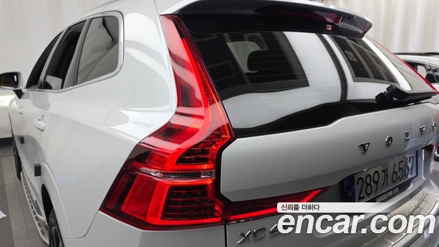 Volvo XC60 (II) B6 Ultimate Bright 2023 — фото 29