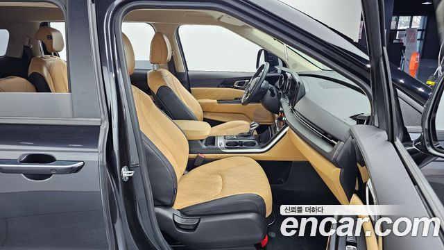 Kia Carnival (IV) Gasoline 11-Seater Prestige 2023 — фото 11
