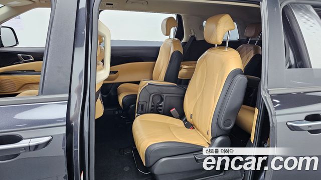 Kia Carnival (IV) Gasoline 11-Seater Prestige 2023 — фото 12