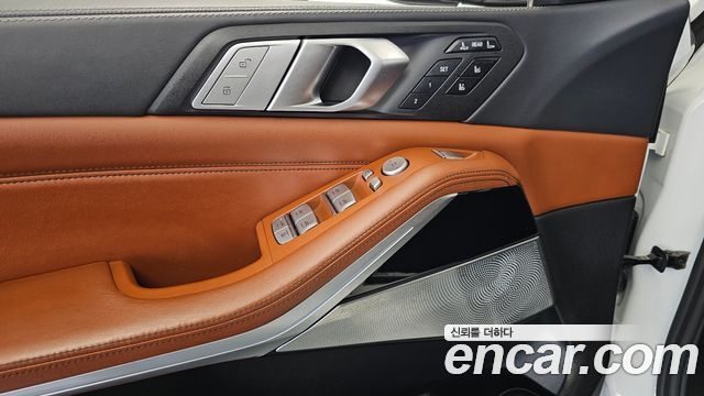 BMW X7 (G07) M50d 2019 — фото 19