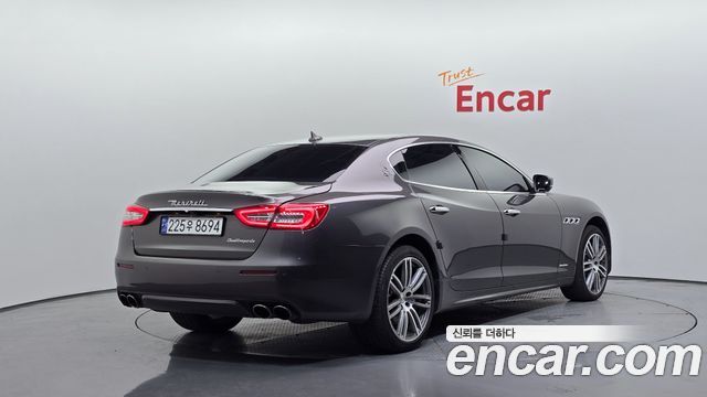 Maserati Quattroporte 3.0 V6 Granlusso 2018 — фото 2