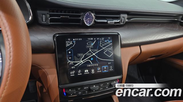 Maserati Quattroporte 3.0 V6 Granlusso 2018 — фото 12