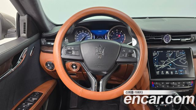Maserati Quattroporte 3.0 V6 Granlusso 2018 — фото 13