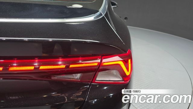Kia K5 (III) 1.6 Turbo Prestige 2023 — фото 29