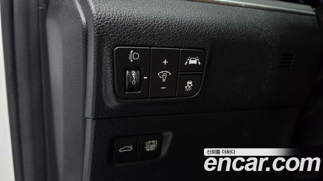 Kia K5 Hybrid (III) Trendy 2023 — фото 14