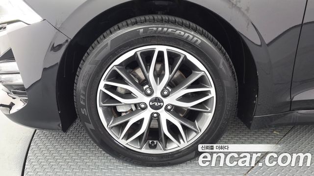 Kia K5 (III) 2.0 Trendy 2023 — фото 5