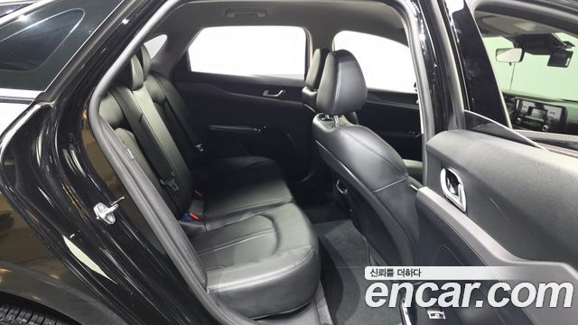 Kia K5 (III) 2.0 Trendy 2023 — фото 16