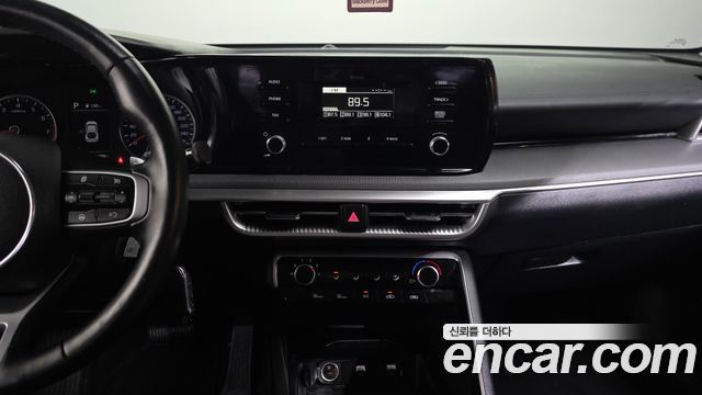 Kia K5 (III) 2.0 Trendy 2023 — фото 18