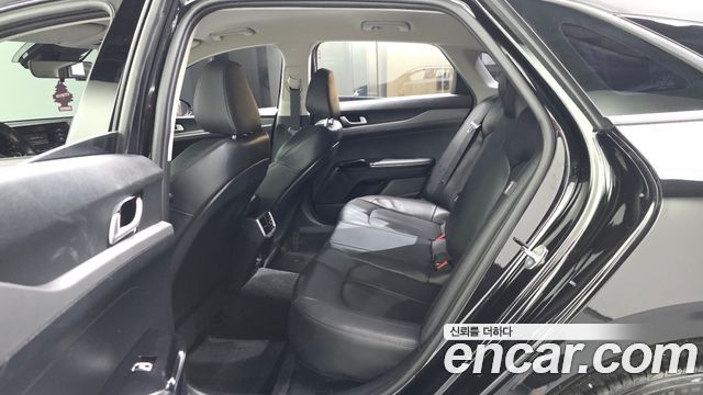 Kia K5 (III) 2.0 Trendy 2023 — фото 32