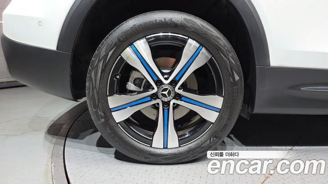 Mercedes-Benz EQB (X243) EQB300 4MATIC 2022 — фото 5