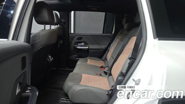 Mercedes-Benz EQB (X243) EQB300 4MATIC 2022 — фото 12