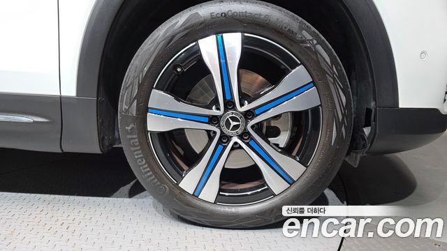Mercedes-Benz EQB (X243) EQB300 4MATIC 2022 — фото 21
