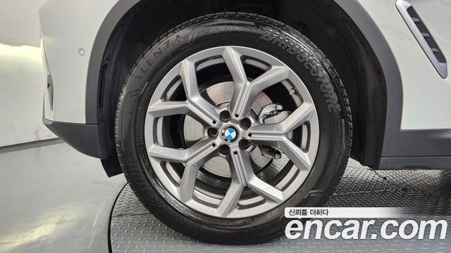 BMW X4 (G02) xDrive20i xLine 2024 — фото 5