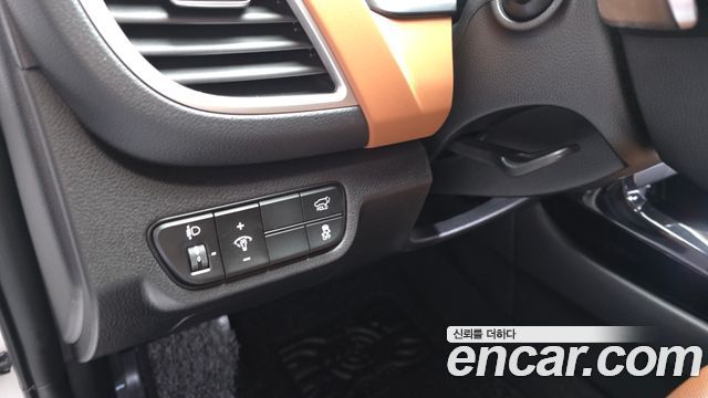 Kia Seltos Gasoline 1.6 Turbo 2WD Gravity 2023 — фото 14