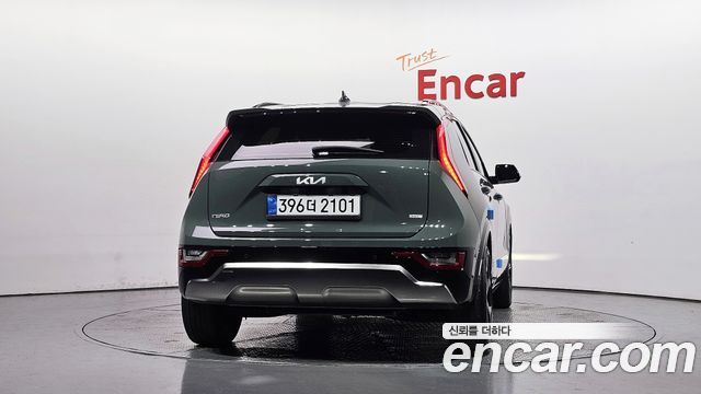 Kia Niro Signature 2022 — фото 4