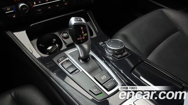 BMW 5 Series (F10) 520d 2015 — фото 9