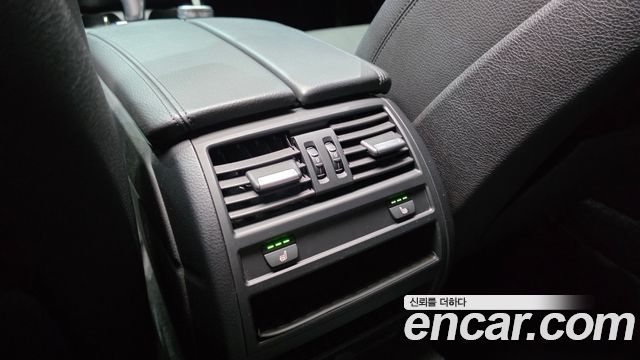 BMW 5 Series (F10) 520d 2015 — фото 17