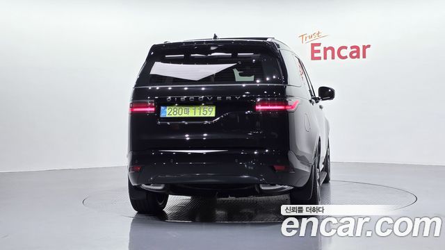 Land Rover Discovery 5 D350 Dynamic HSE 2025 — фото 4