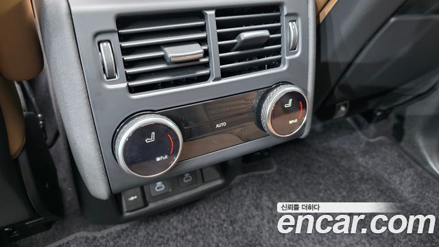 Land Rover Discovery 5 D350 Dynamic HSE 2025 — фото 17