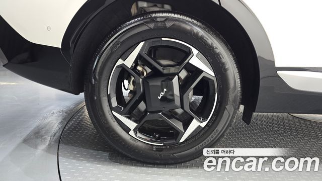 Kia Sportage (V) Gasoline 1.6 Turbo 2WD Signature 2025 — фото 5