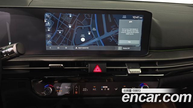 Kia Sportage (V) Gasoline 1.6 Turbo 2WD Signature 2025 — фото 16