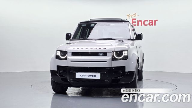Land Rover Defender (L663) 110 D300 X-Dynamic HSE 2026 — фото 3