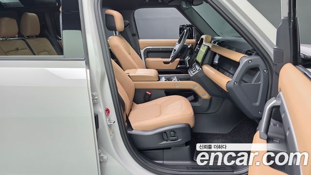 Land Rover Defender (L663) 110 D300 X-Dynamic HSE 2026 — фото 11