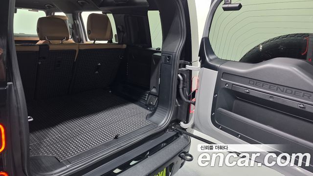Land Rover Defender (L663) 110 D300 X-Dynamic HSE 2026 — фото 20