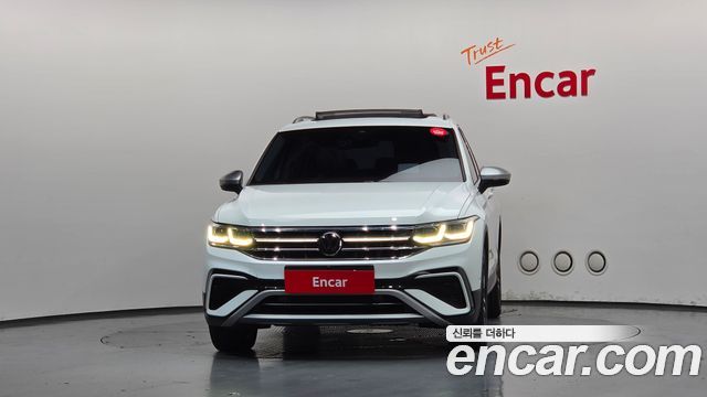 Volkswagen Tiguan Allspace 2.0 TSI Prestige 2024 — фото 3